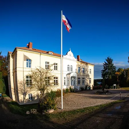Schloss Hotel *