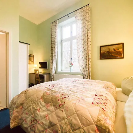 Hotel Schloss *