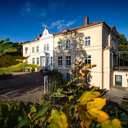 Schloss Hotel *